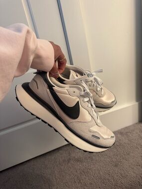 Nike Women’s Phoenix Waffle Sneakers